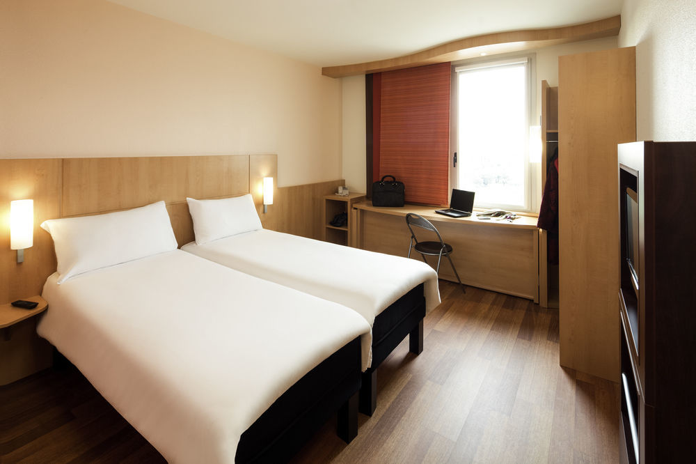 Hotel Ibis Lisboa Sintra Exterior photo